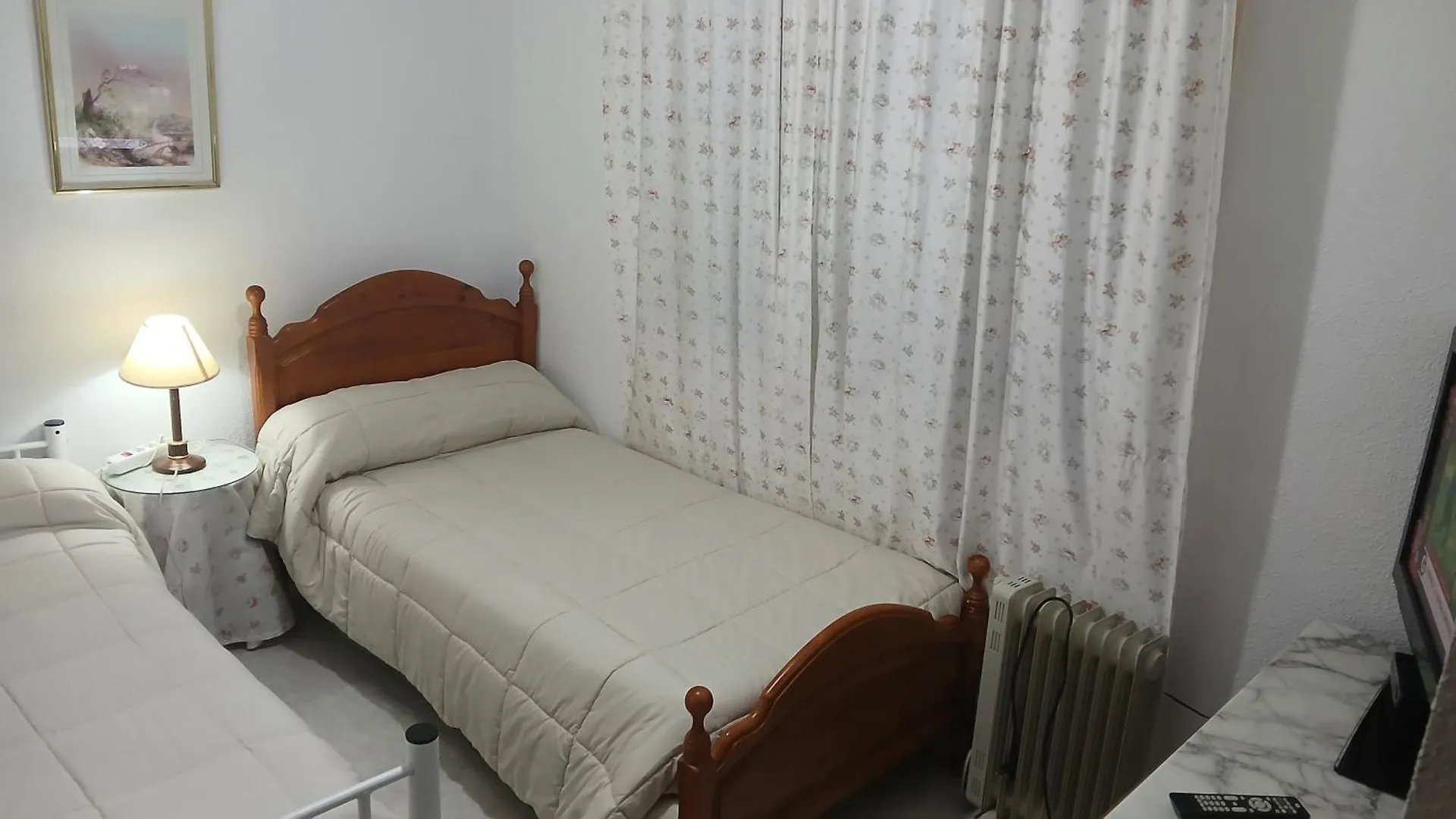 Habitacion Privada Doble توليدو 0*,  إسبانيا